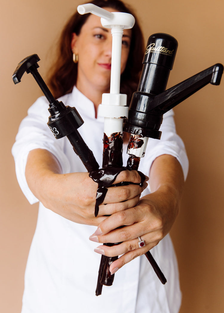 Cocoa Without Compromise: Why Operators Are Ditching Sauces for Premium Powders